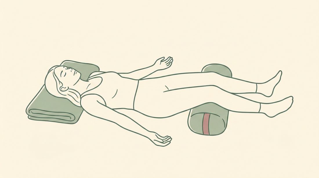 Illustration: lying still on the back, blanket under the head, bolster under the knees